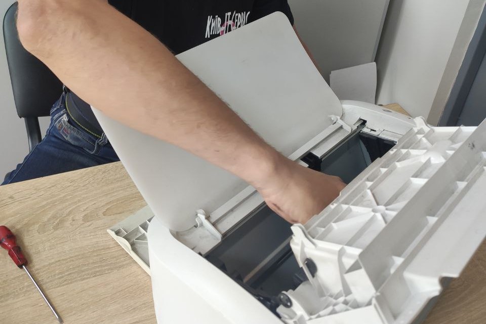 услуги по заправке картриджей